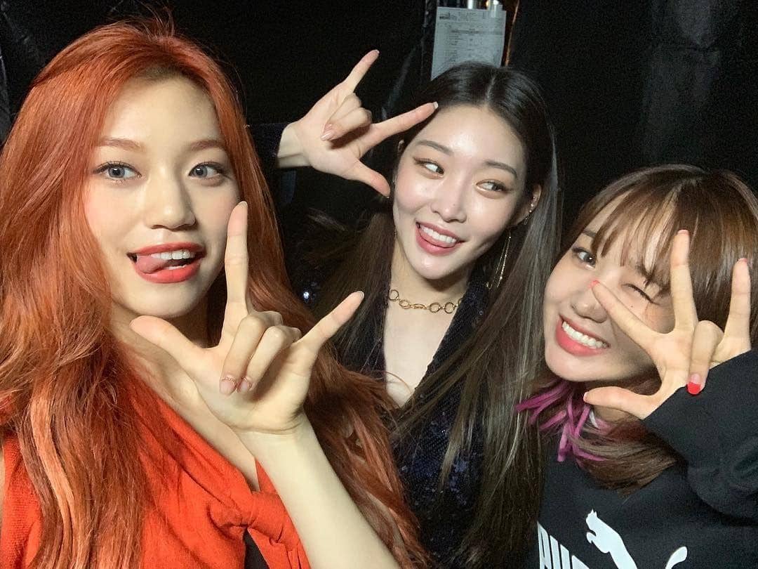 Instagram.com/chungha_official