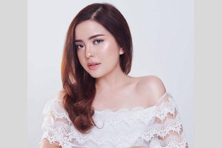 Instagram.com/@tasyakamila