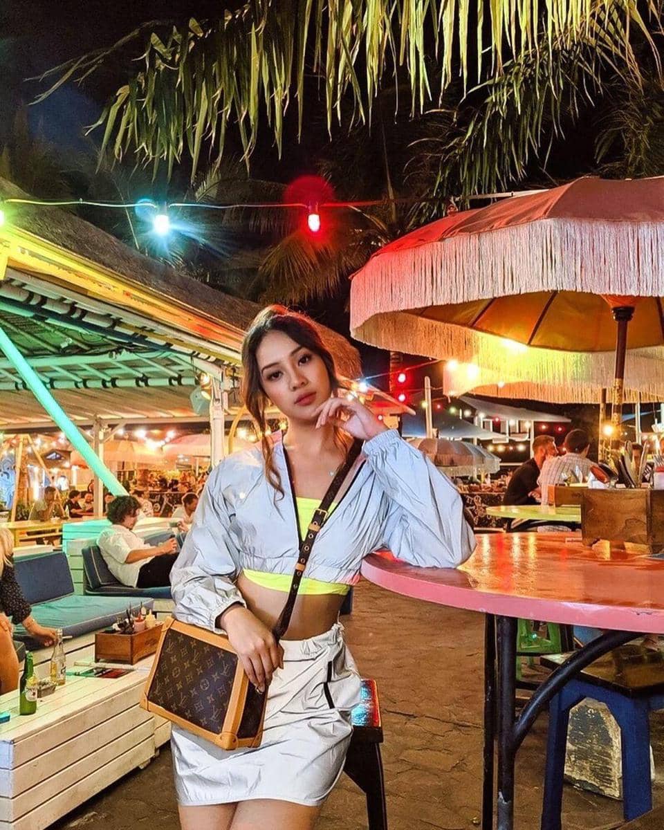 instagram.com/anyageraldine