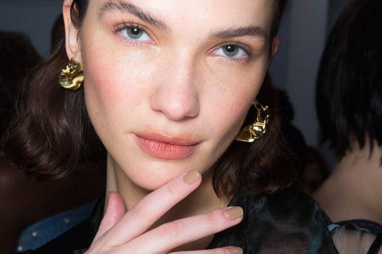 7 Pilihan Nail Art Ini Siap Menemani Weekend-mu