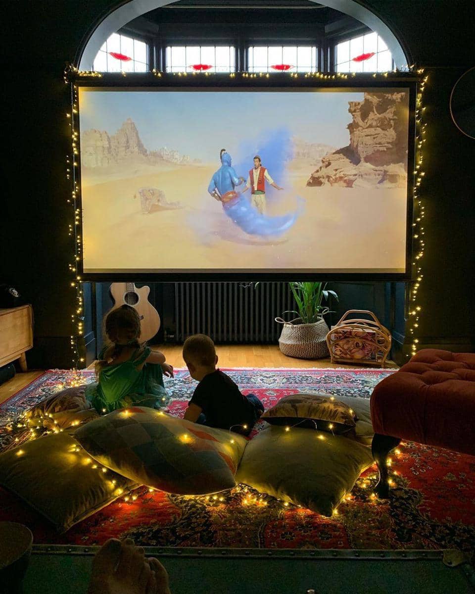 instagram / @ _house_77