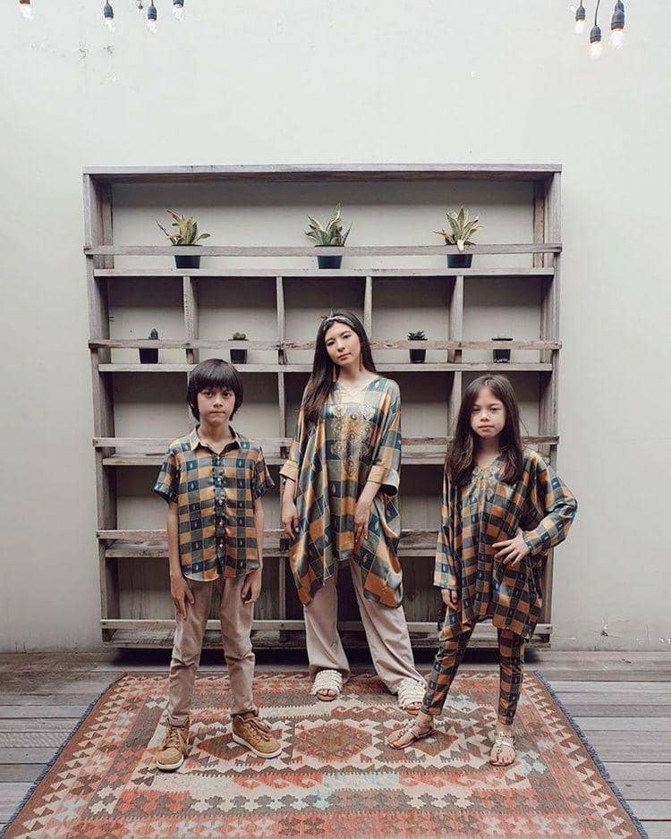 Instagram.com/sharazaaa