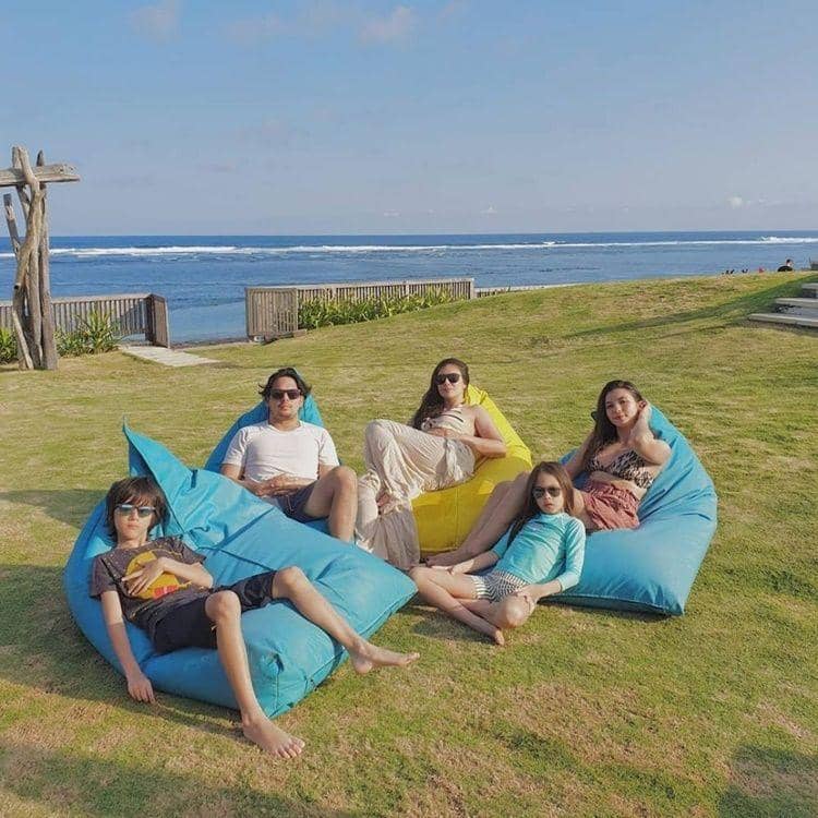 Instagram.com/sharazaaa