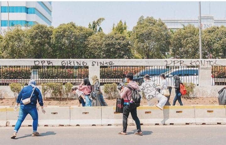 Instagram.com/awkarin