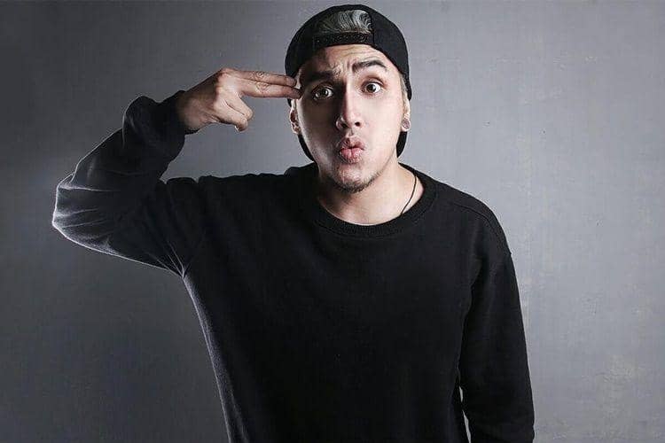 Instagram.com/vickynit13