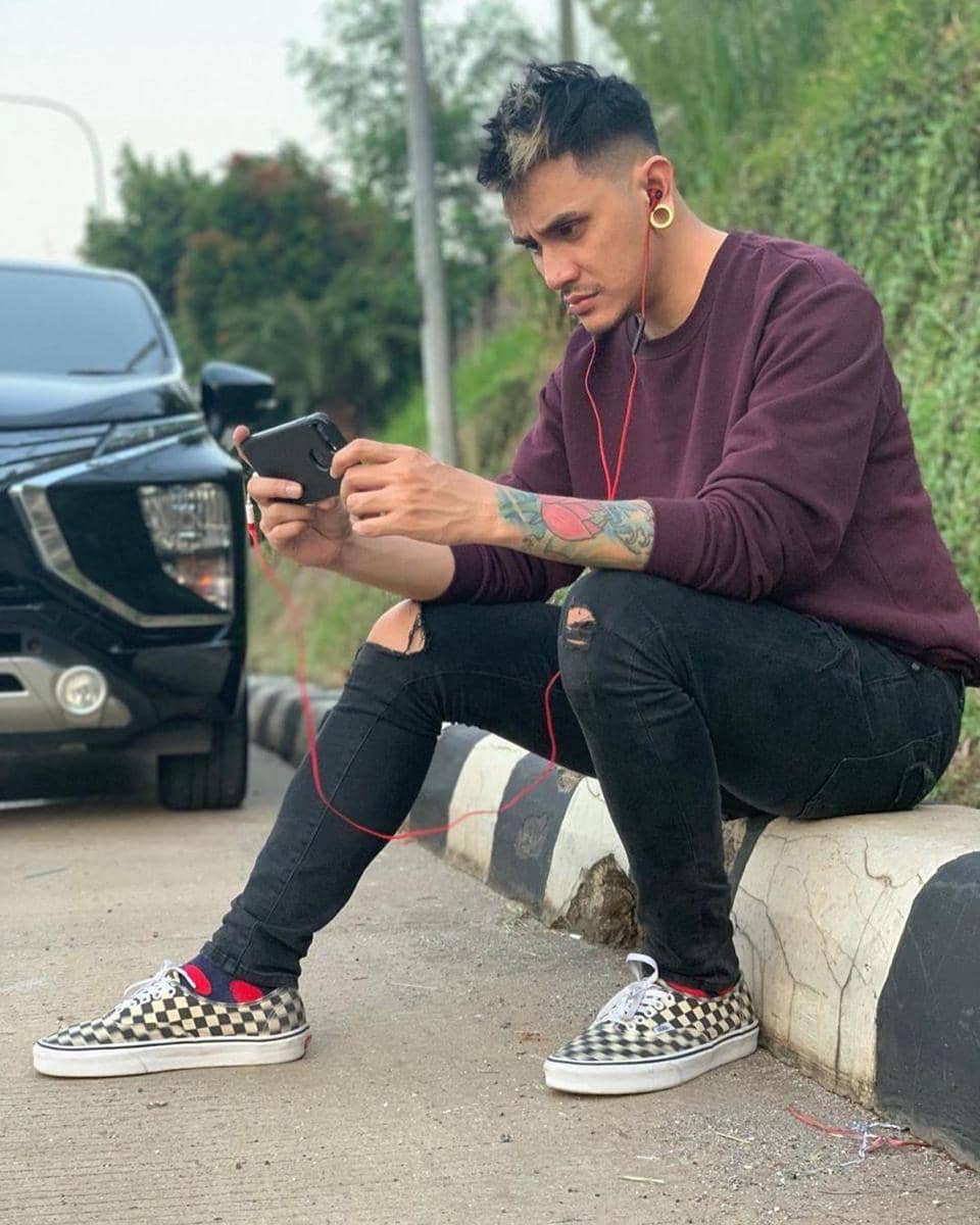 Instagram.com/vickynit13