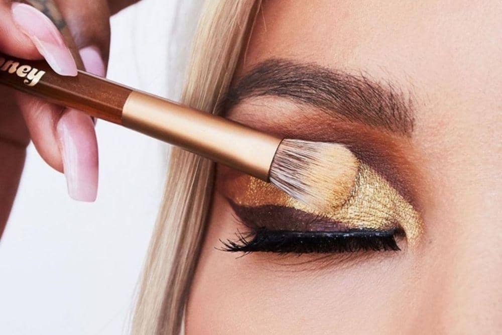 Instagram.com/@urbandecaycosmetics