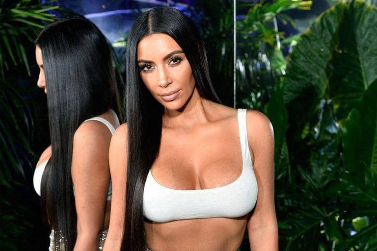 Usia 39 Tahun, Gaya Kim Kardashian West Makin Seksi dan Menawan