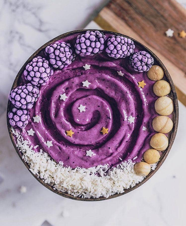 instagram.com/ laurafruitfairy