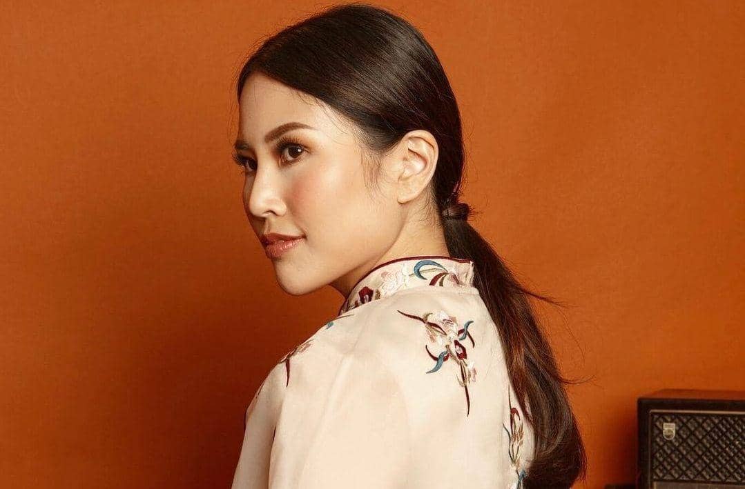 Instagram.com/angelatanoesoedibjo/