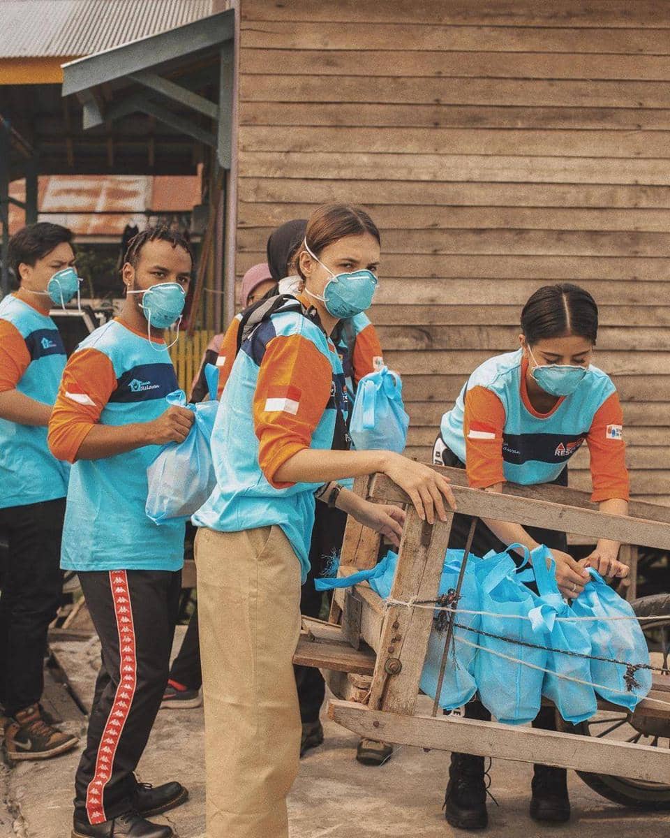 Instagram.com/Awkarin