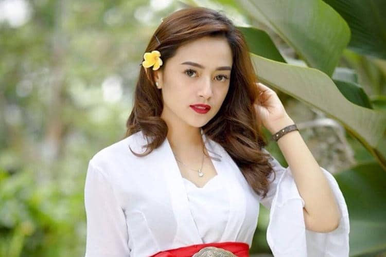 Instagram.com/@citra_monica