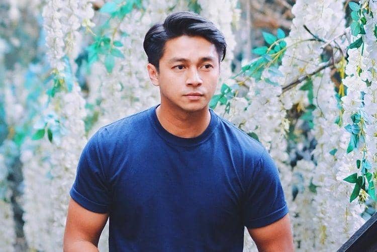 Instagram.com/devamahenra