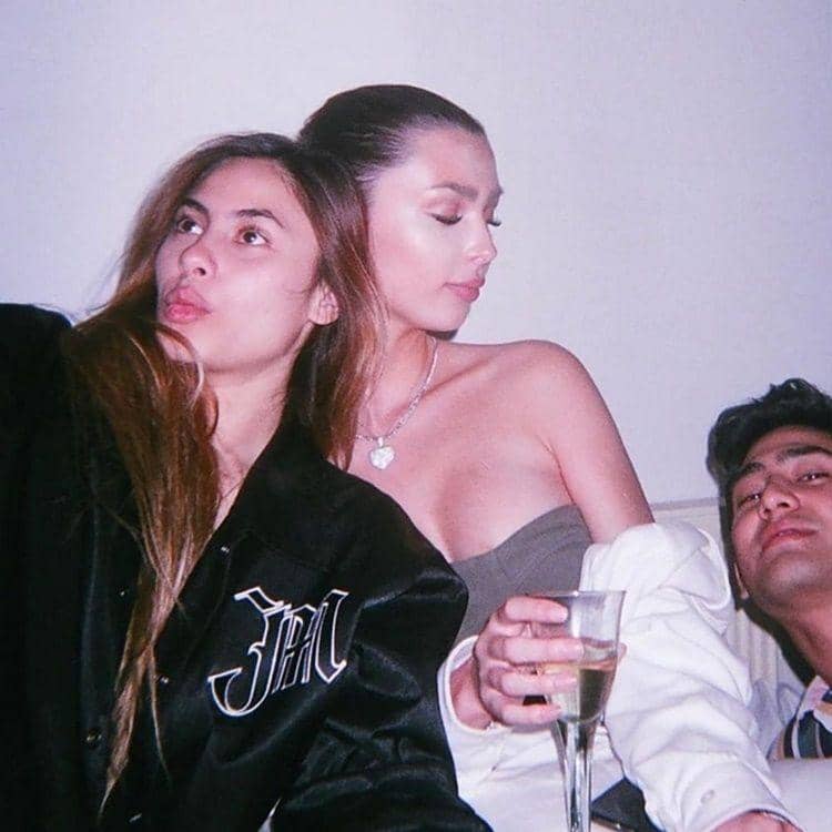 Instagram.com/axelmatthewthomas