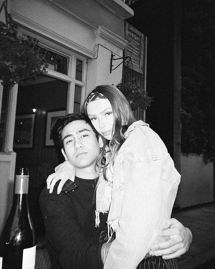 Instagram.com/axelmatthewthomas