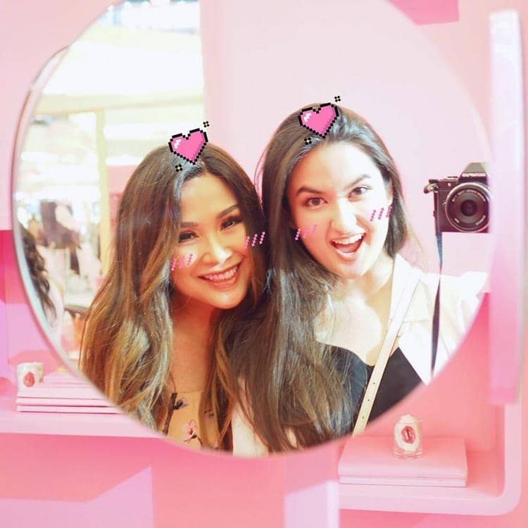 Instagram.com/@stephaniepoetri