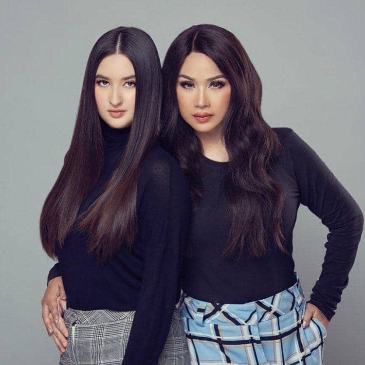 Instagram.com/@jennijfk