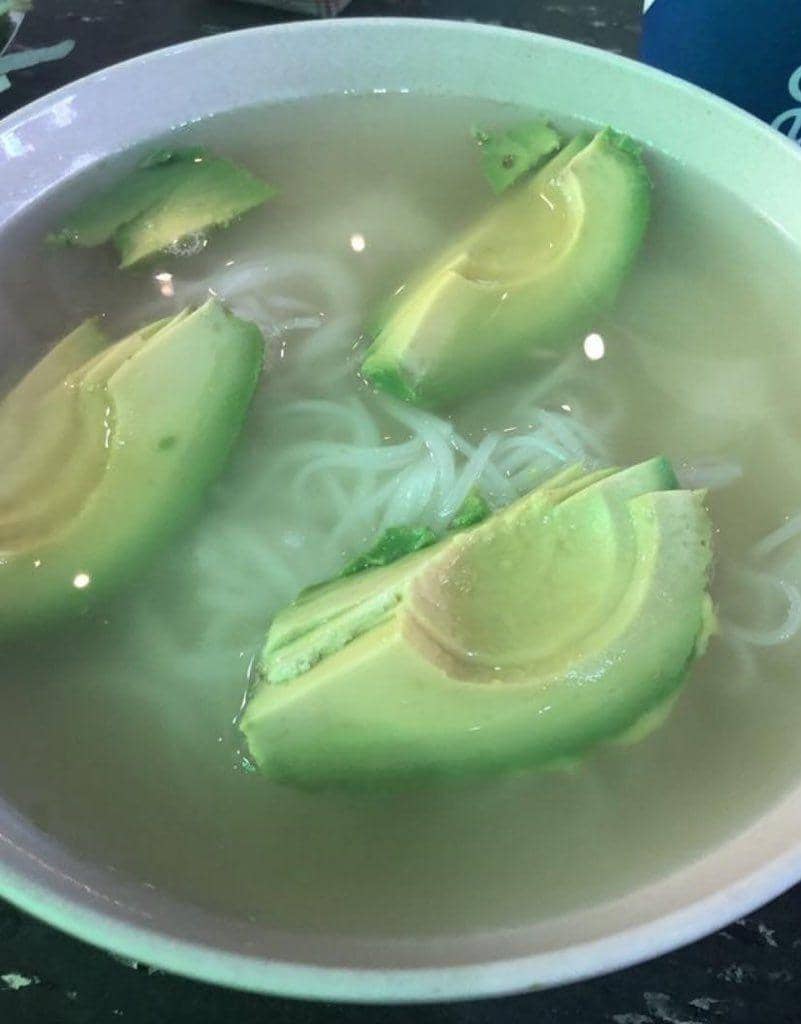 Twitter.com/angewwie