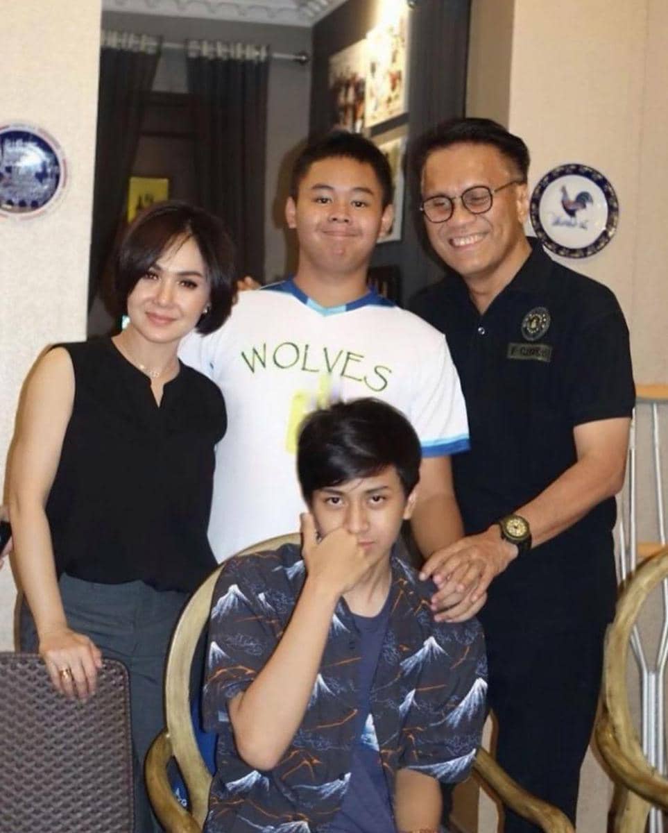 instagram.com/yunishara36