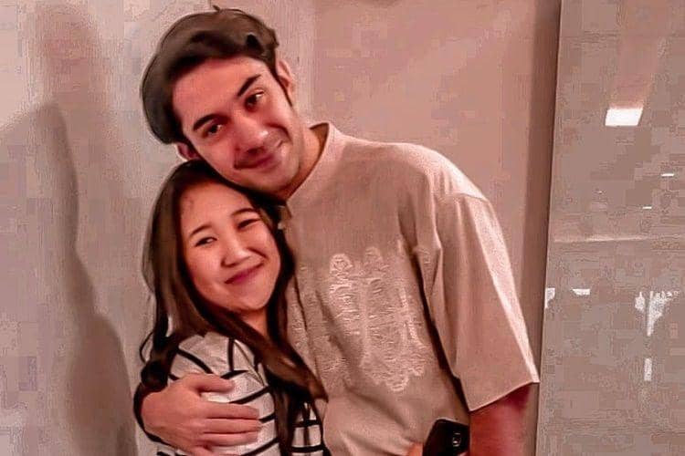 Instagram.com/kikysaputrii