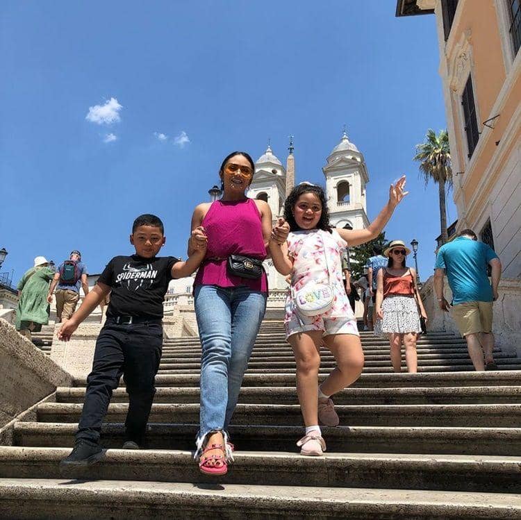 Instagram.com/krisdayantilemos