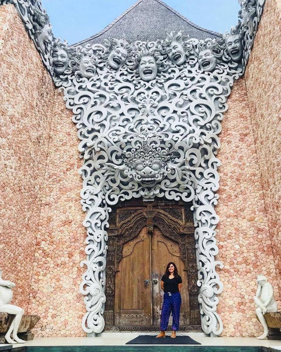 instagram.com/artistic_flo