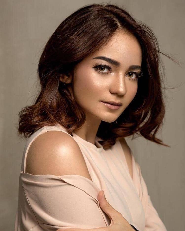 Instagram.com/@enzystoria