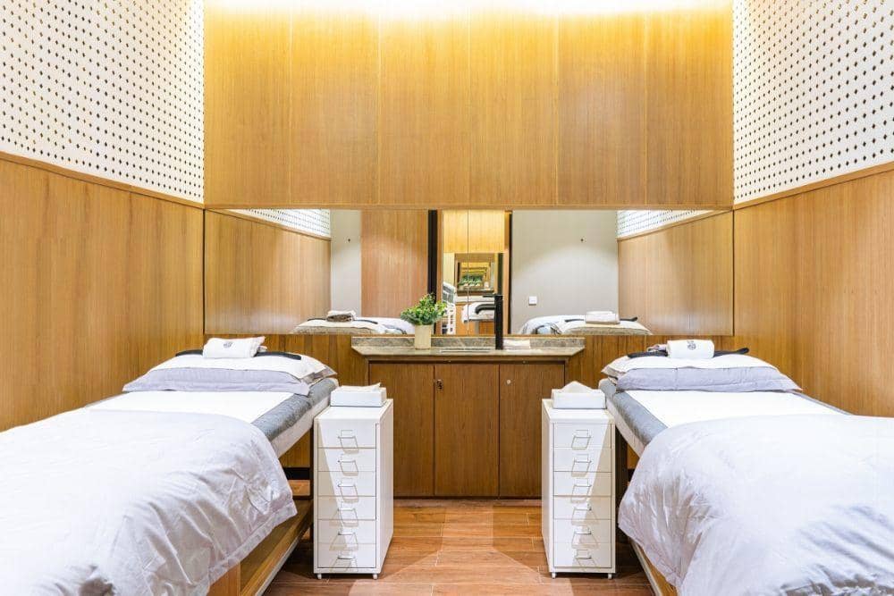 Popbela.com/Surface Skin Habit