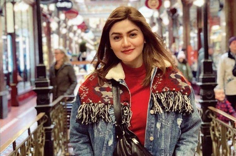 Instagram.com/hvkhildavitriakhan