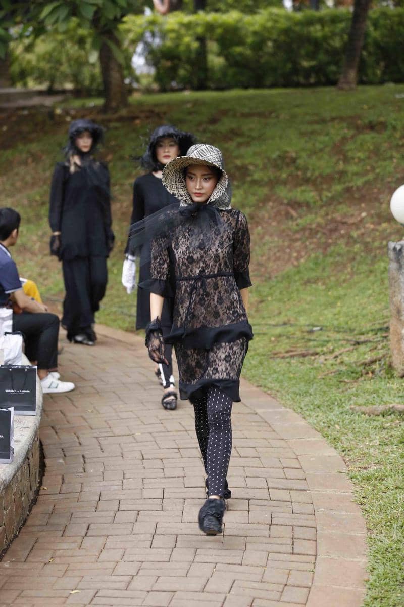 Dok, Sorabel X Barli Asmara