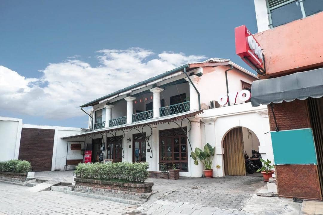 Popbela.com/OYO Hotels