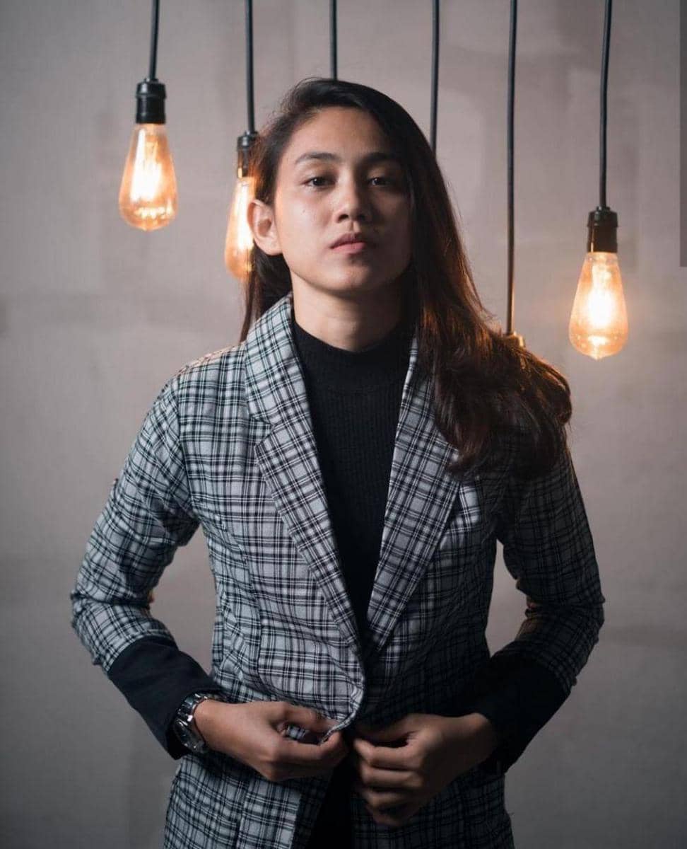 Instagram.com/athirafarina