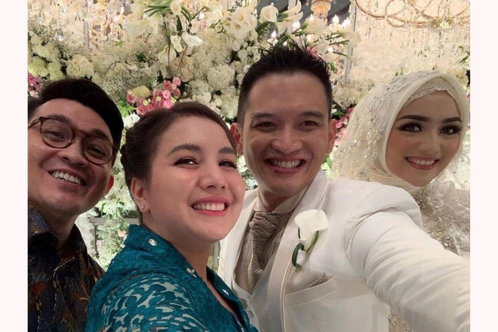 instagram.com/tya_ariestya