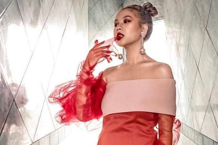 instagram.com/@gloriajessica