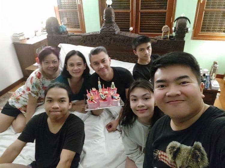 Instagram.com/bu_deedee