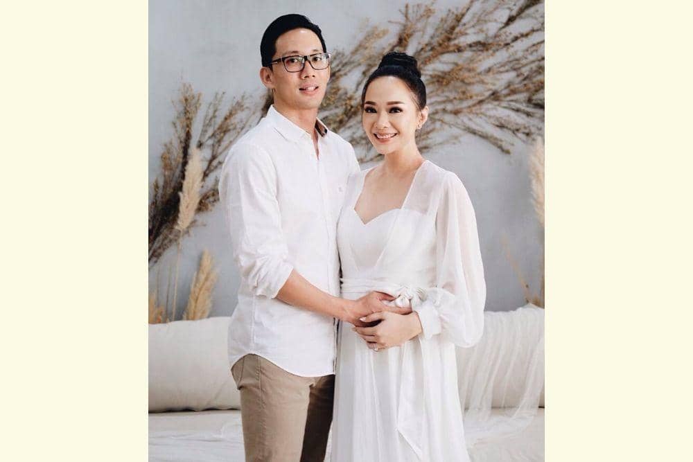 instagram.com/yuanitachrist