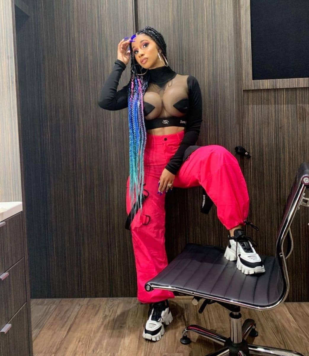 Instagram.com/iamcardib