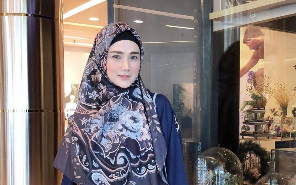 Instagram.com/mulanjameela1