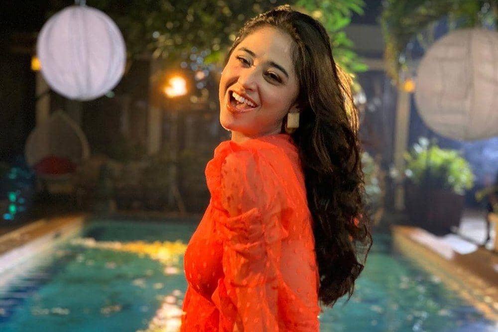 Instagram.com/dewiperssikreal