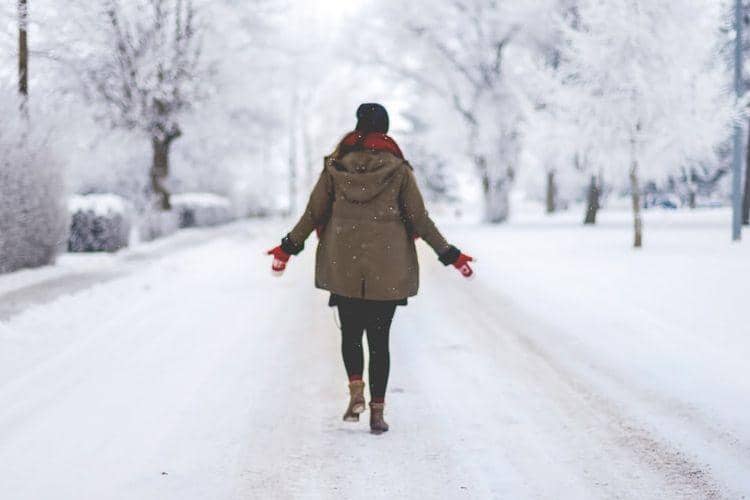 unsplash.com/@genessapana