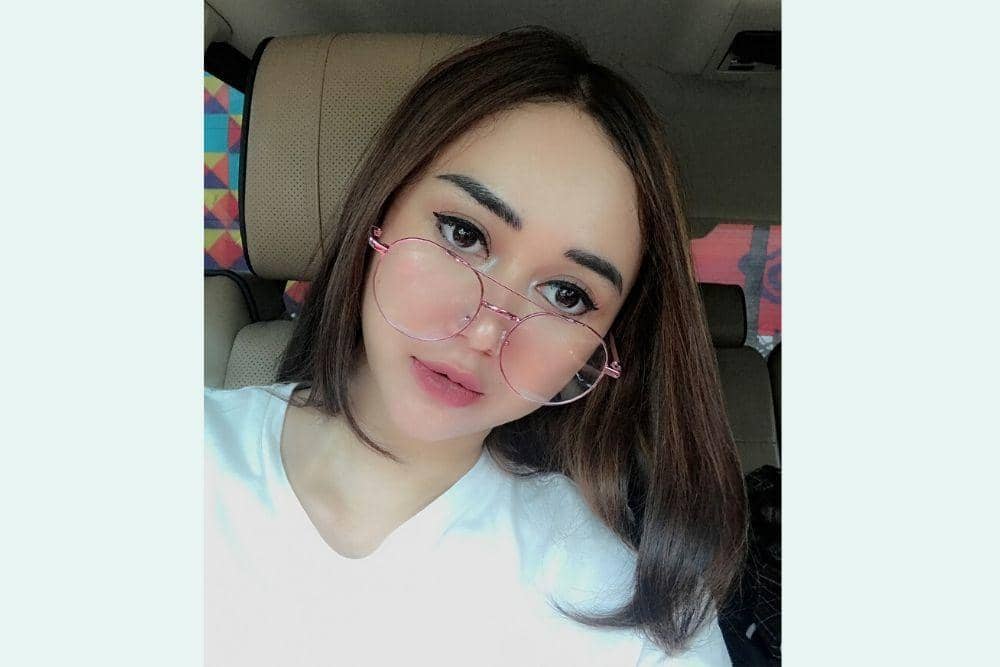 instagram.com/aurakasih