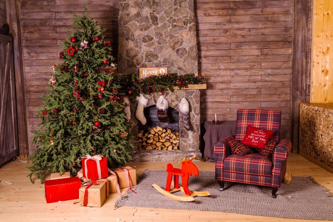 10 Ide Kreasi Pohon Natal yang Unik dan Kreatif