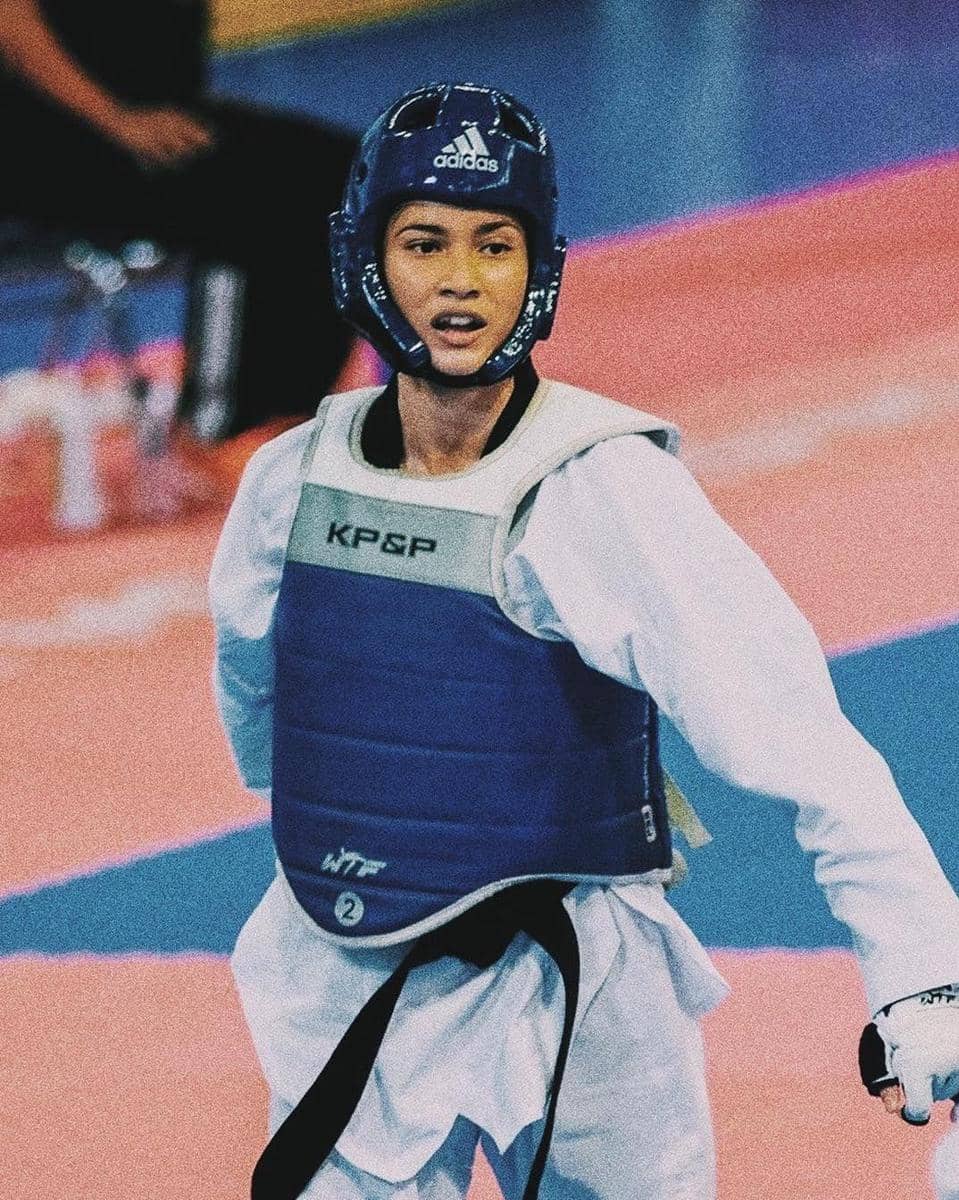 Instagram.com/Aghninyhaque