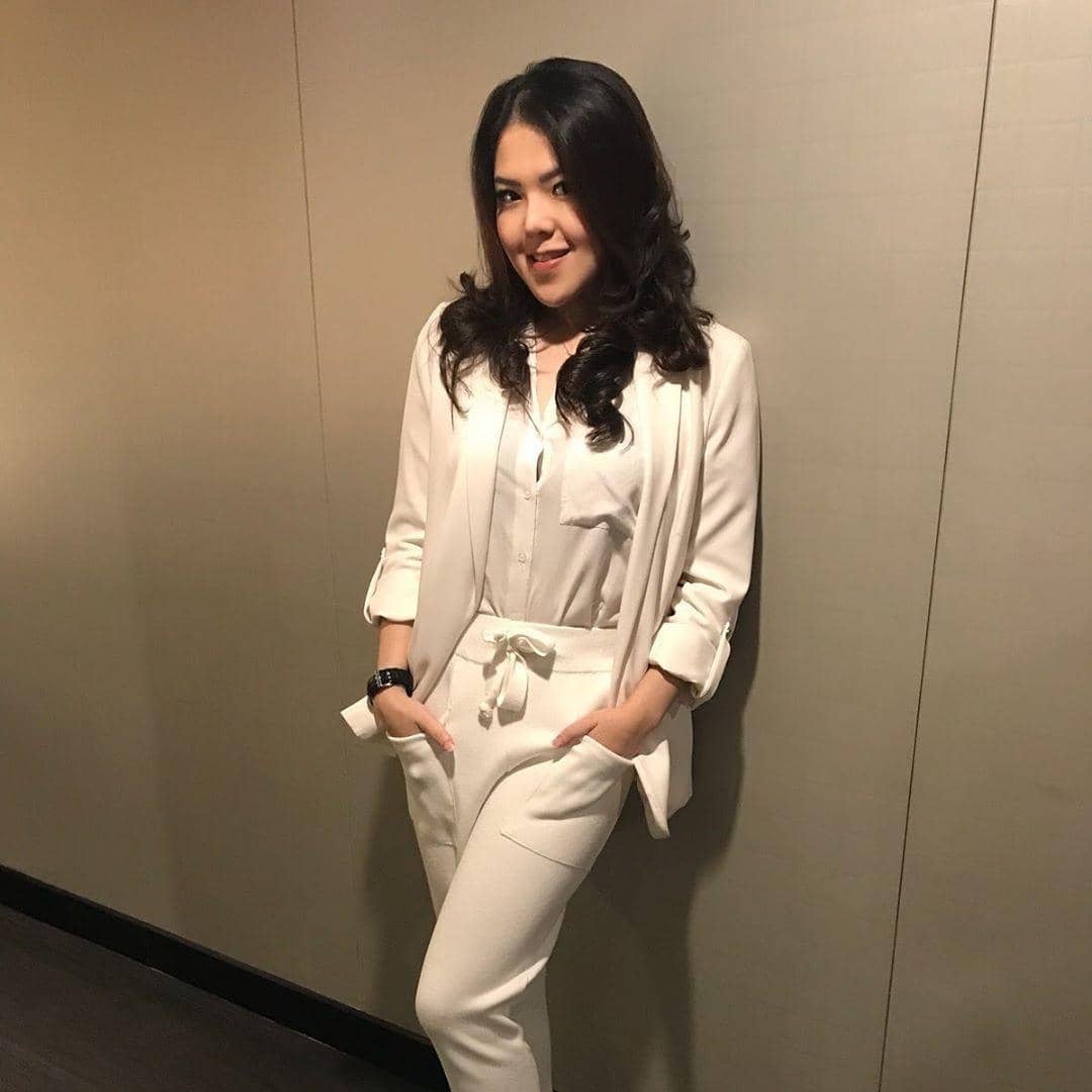 instagram.com/tinatoon101