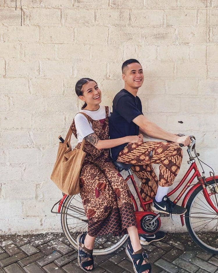 Instagram.com/awkarin