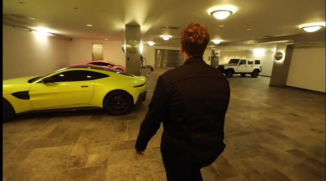 YouTube.com/Jeffree Star