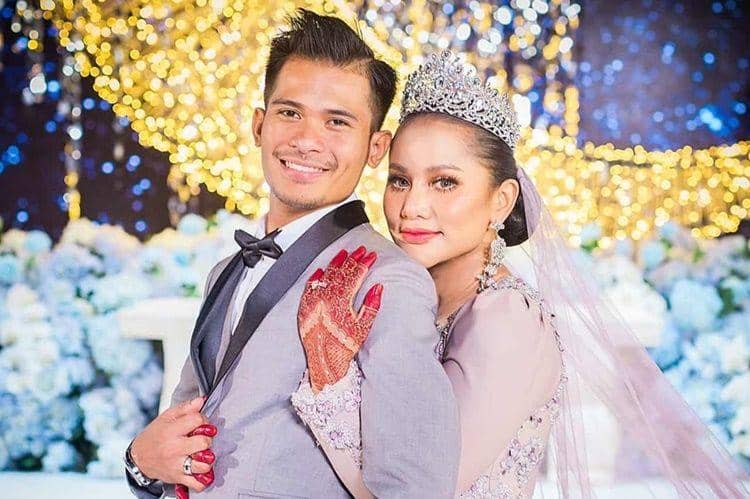 Instagram.com/iamellymazlein