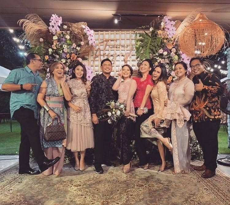 Instagram.com/sariti_violet