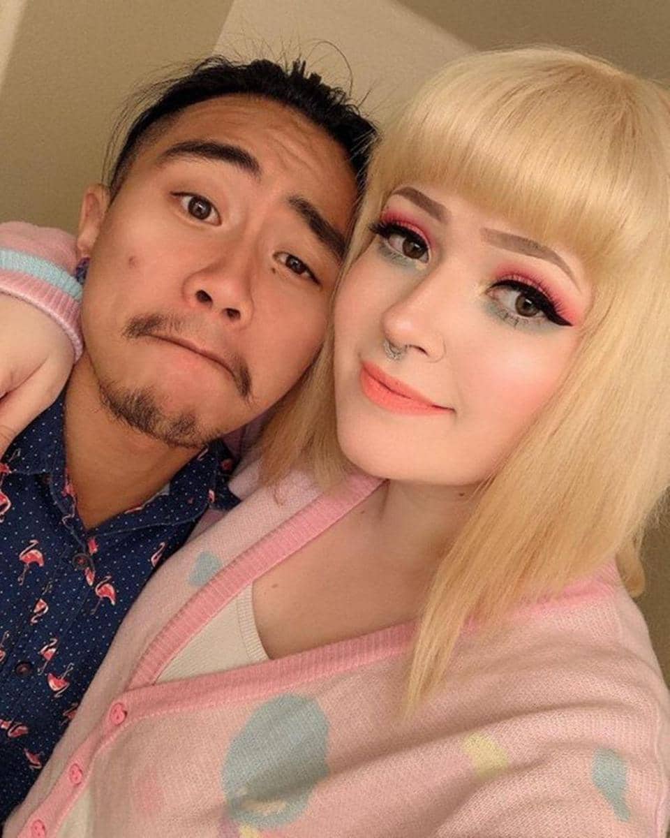 Twitter.com/PorcelainAngelx