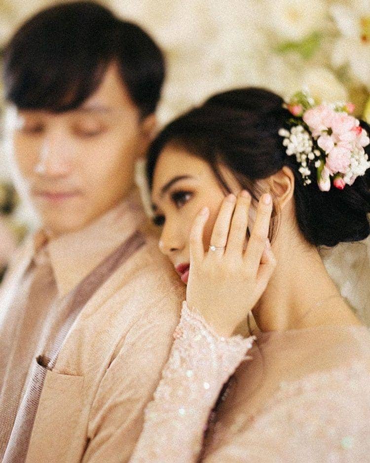 Instagram.com/isyanasarasvati